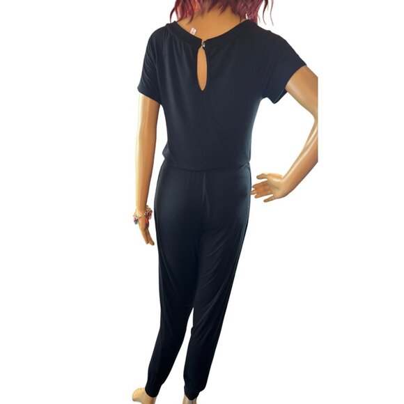 Short Sleeve Jumpsuit With Keyhole Back Design in‎ Black Size Small - Picture 4 of 5
